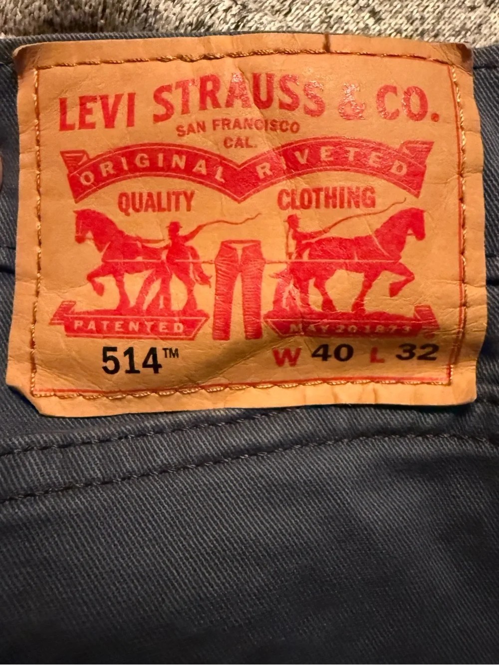 Levi's 514 Straight Fit Jeans in Gray